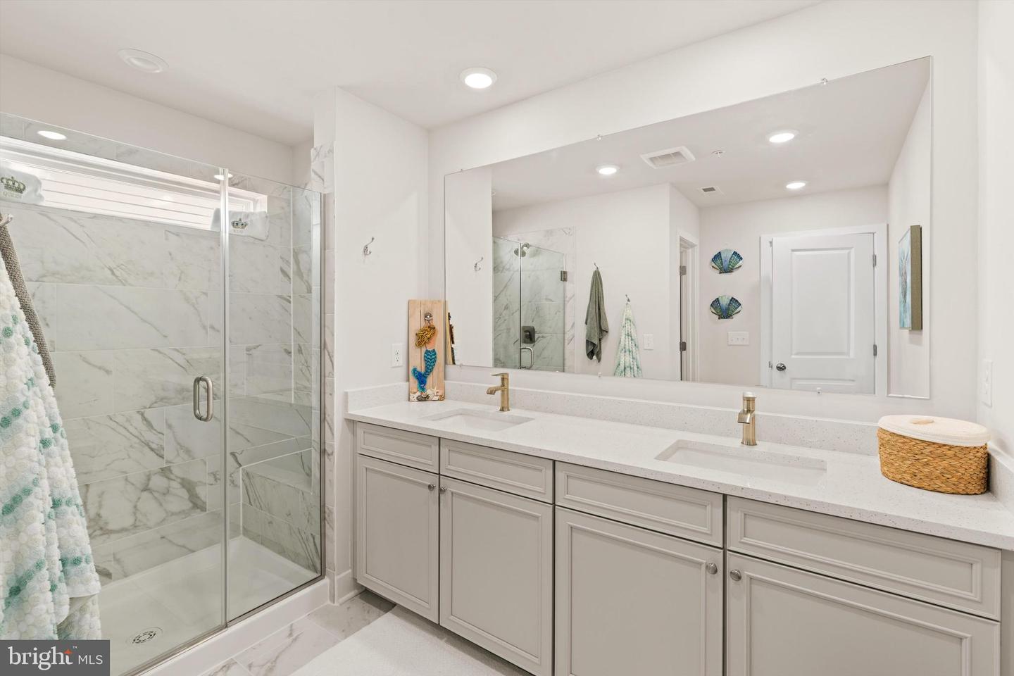 12394 Sea Oaks Ln Property Photo 21