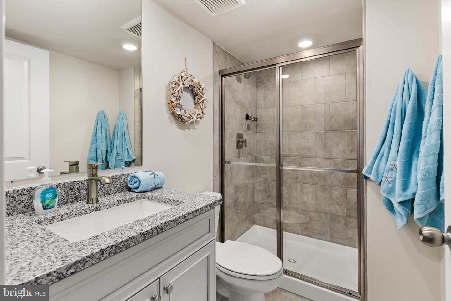 12394 Sea Oaks Ln Property Photo 38