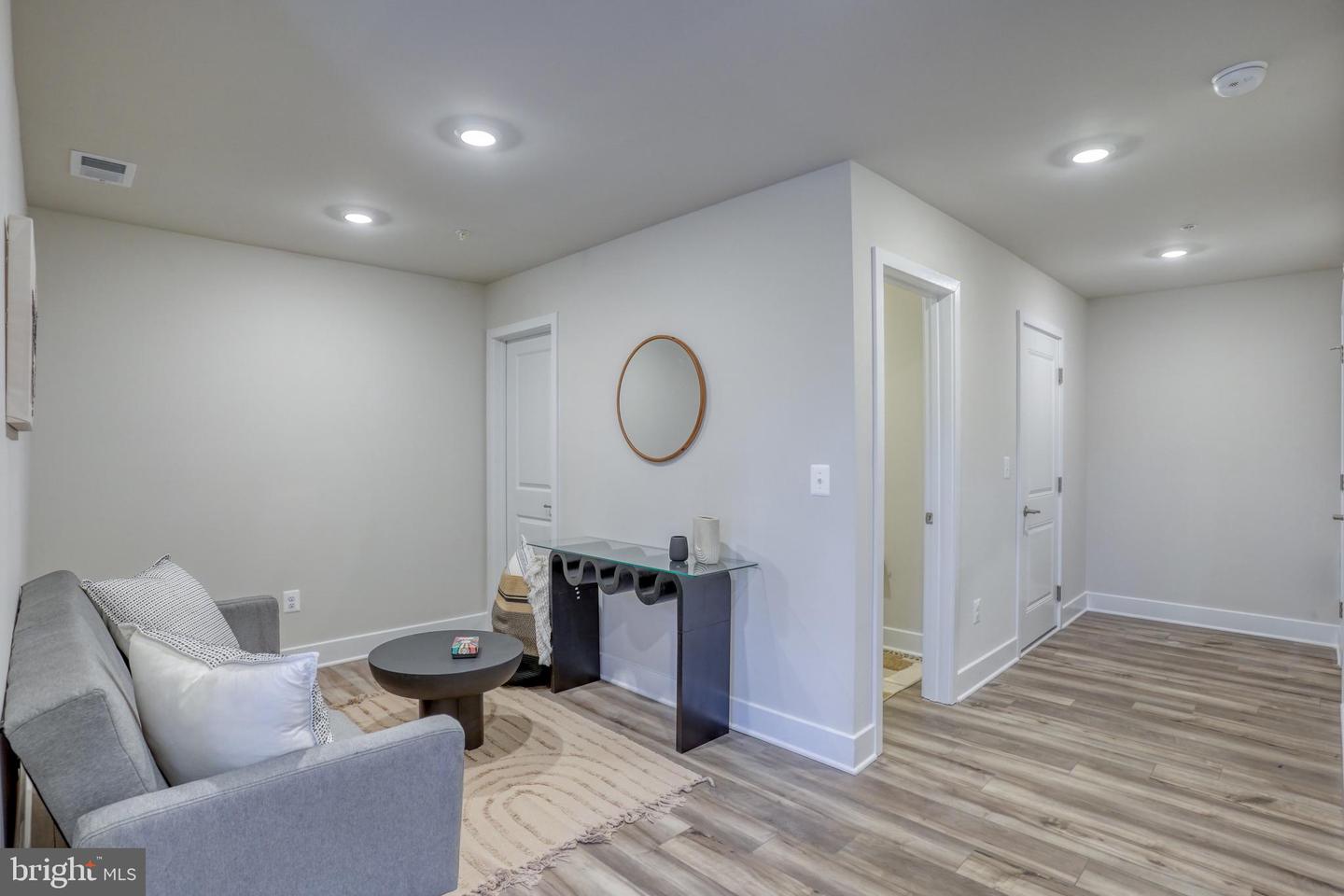 14304 Sinepuxent Ave #g Property Photo 3