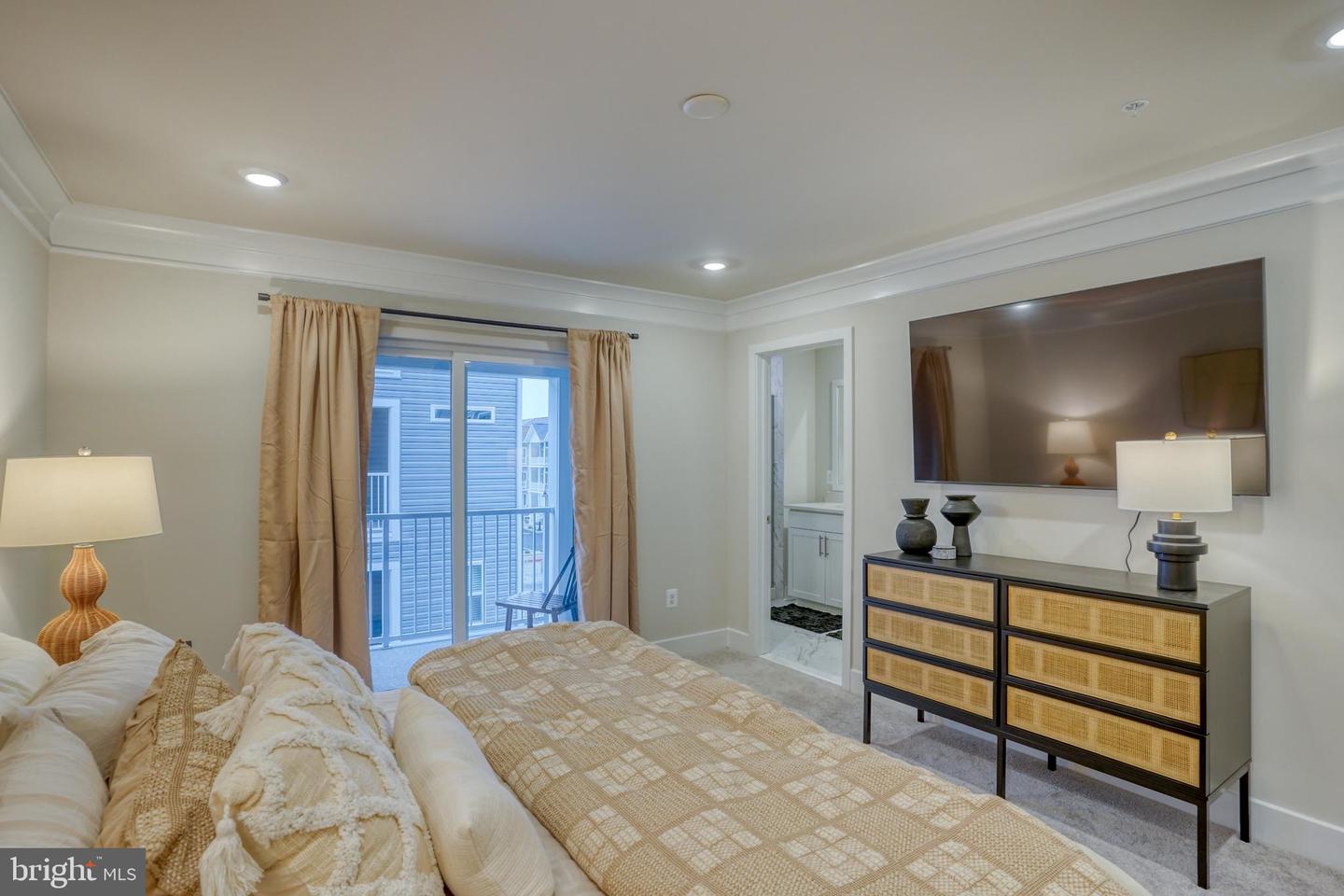 14304 Sinepuxent Ave #g Property Photo 25