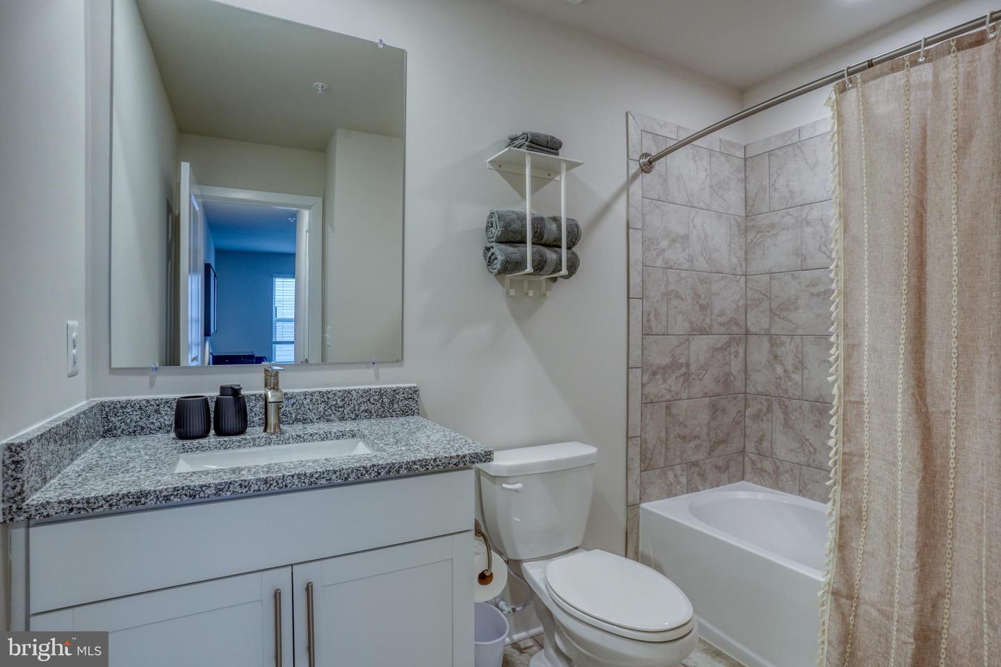 14304 Sinepuxent Ave #g Property Photo 32