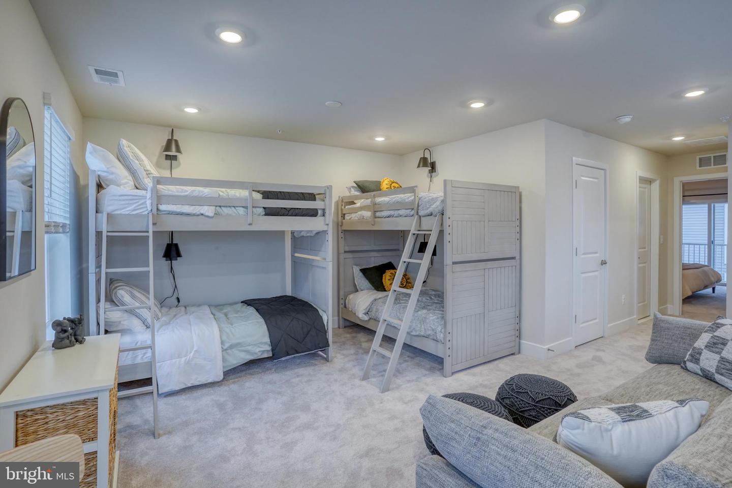 14304 Sinepuxent Ave #g Property Photo 36