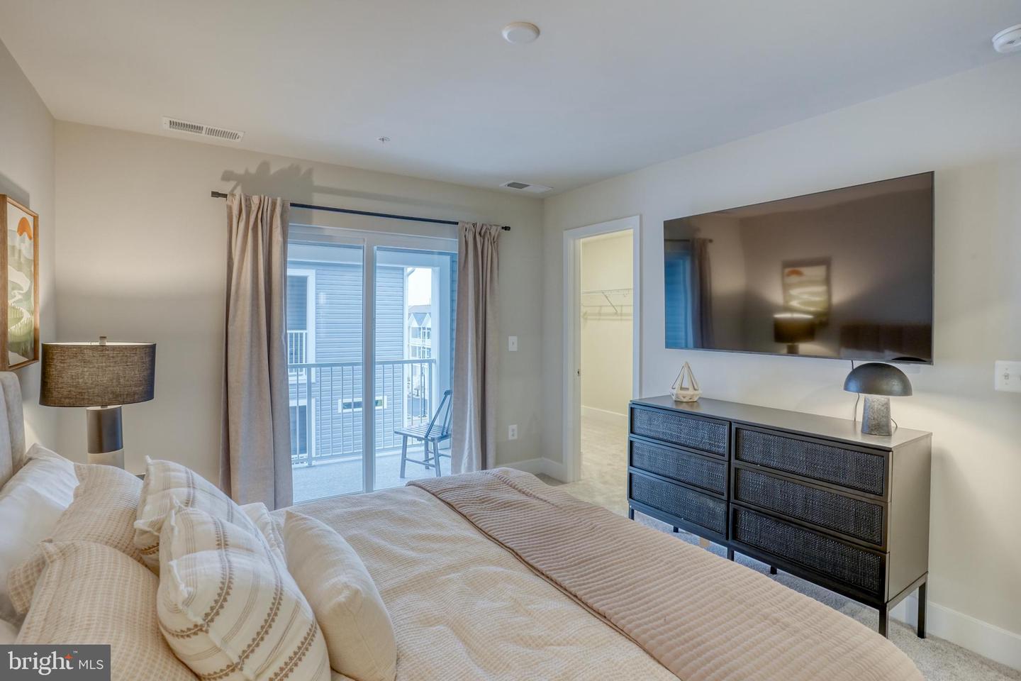 14304 Sinepuxent Ave #g Property Photo 39