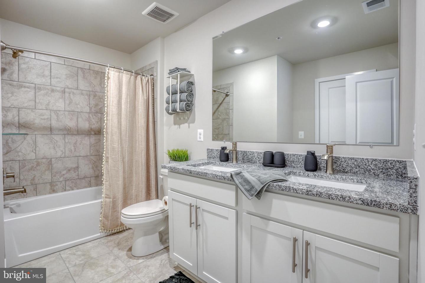 14304 Sinepuxent Ave #g Property Photo 41