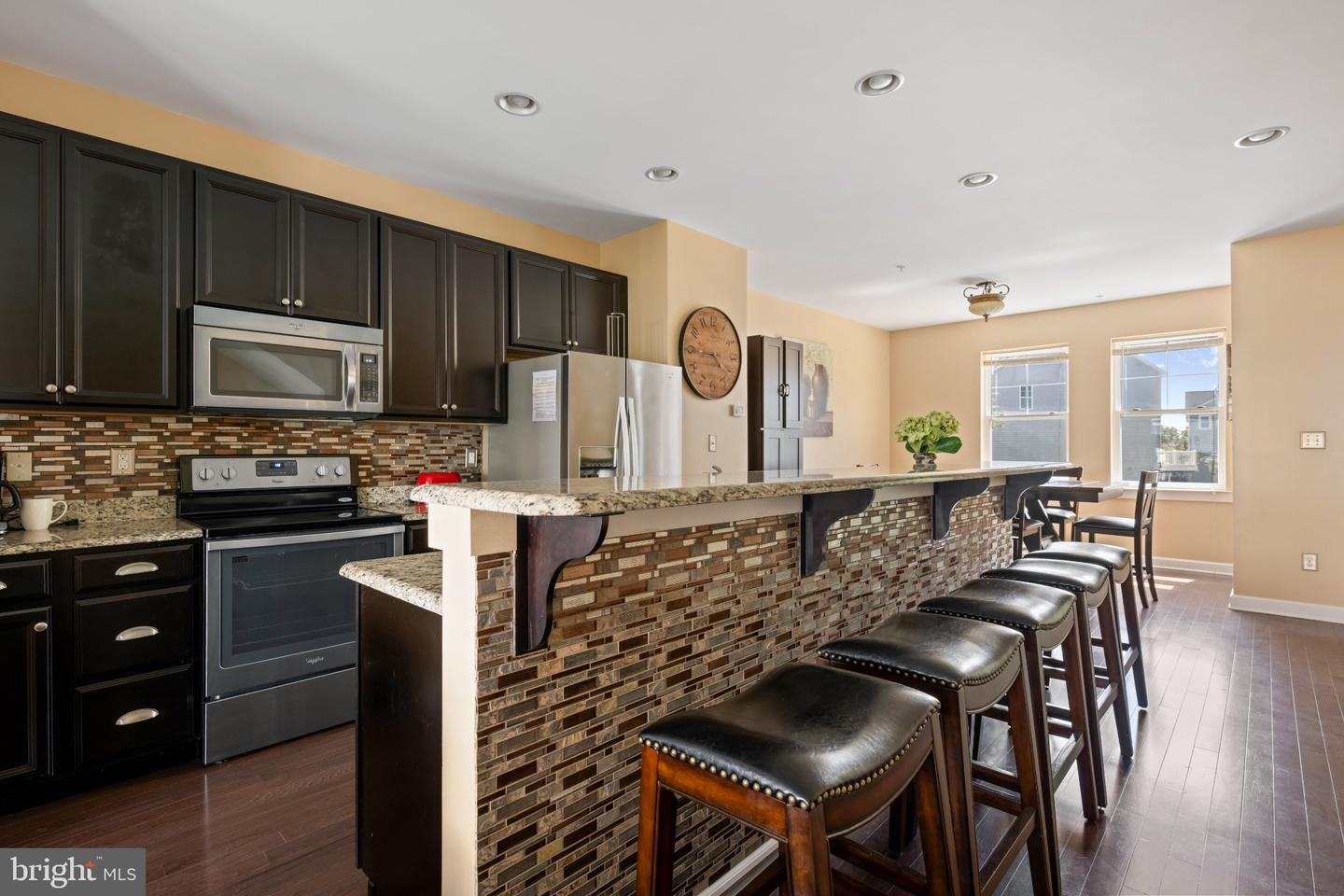 13005 Bowline Ln #4 Property Photo 8