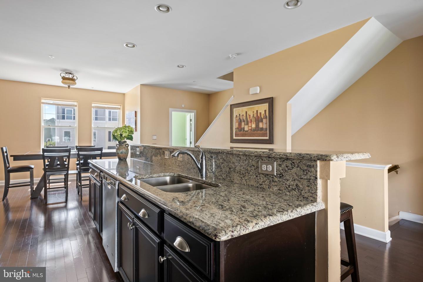 13005 Bowline Ln #4 Property Photo 9