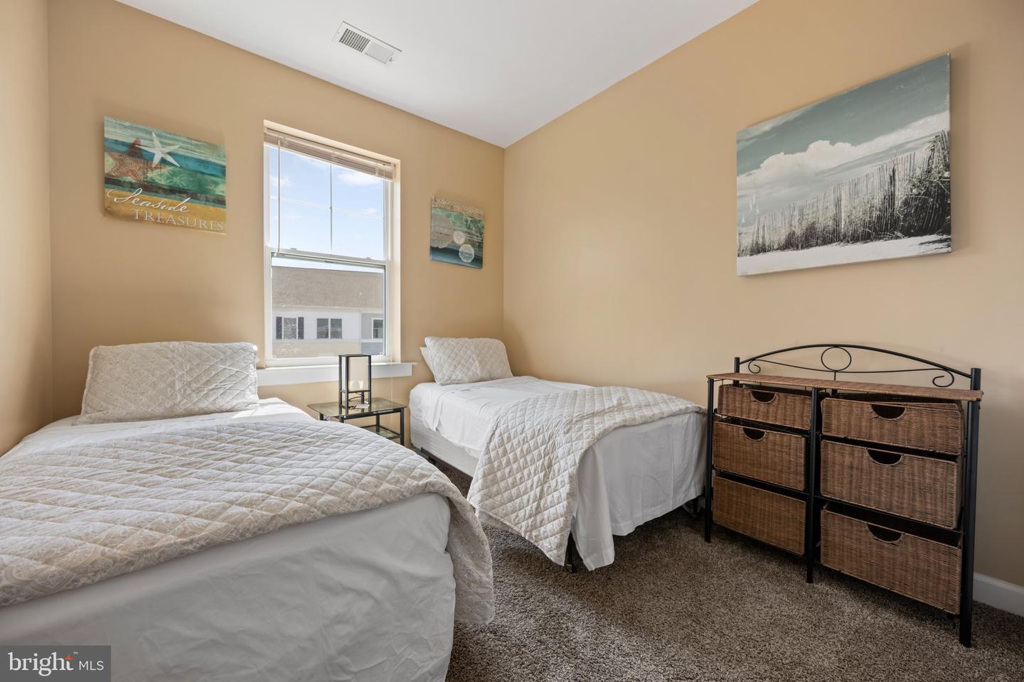 13005 Bowline Ln #4 Property Photo 38