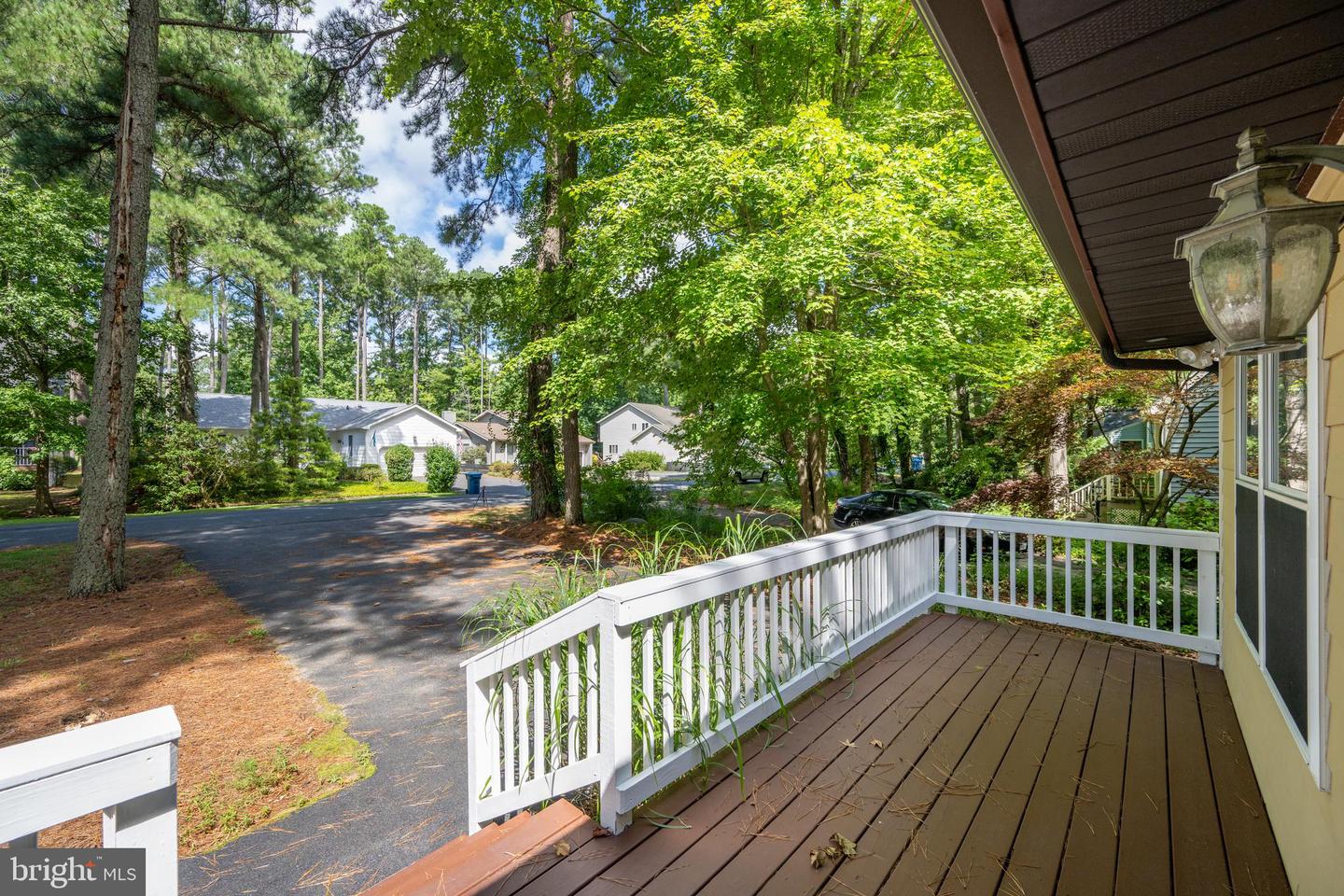 38 Fairway Ln Property Photo 5