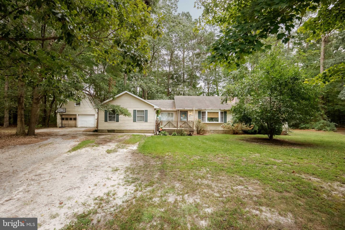 711 HOMEWOOD DR Property Photo 1