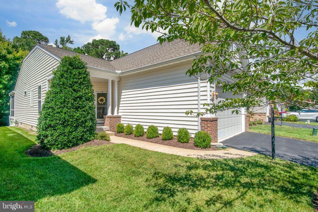 50 Chatham Ct Property Photo 1