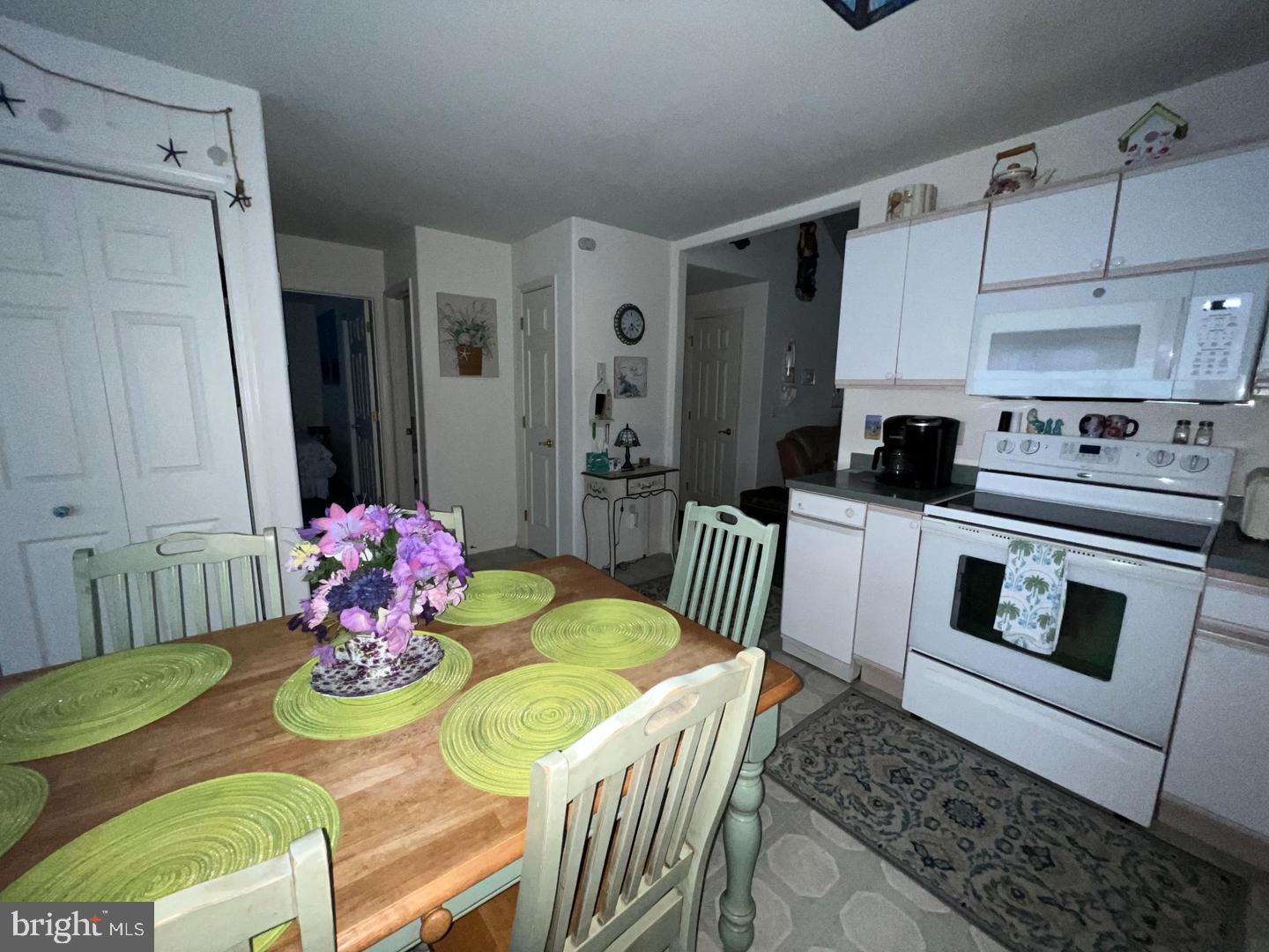 13463 Madison Ave Property Photo 31