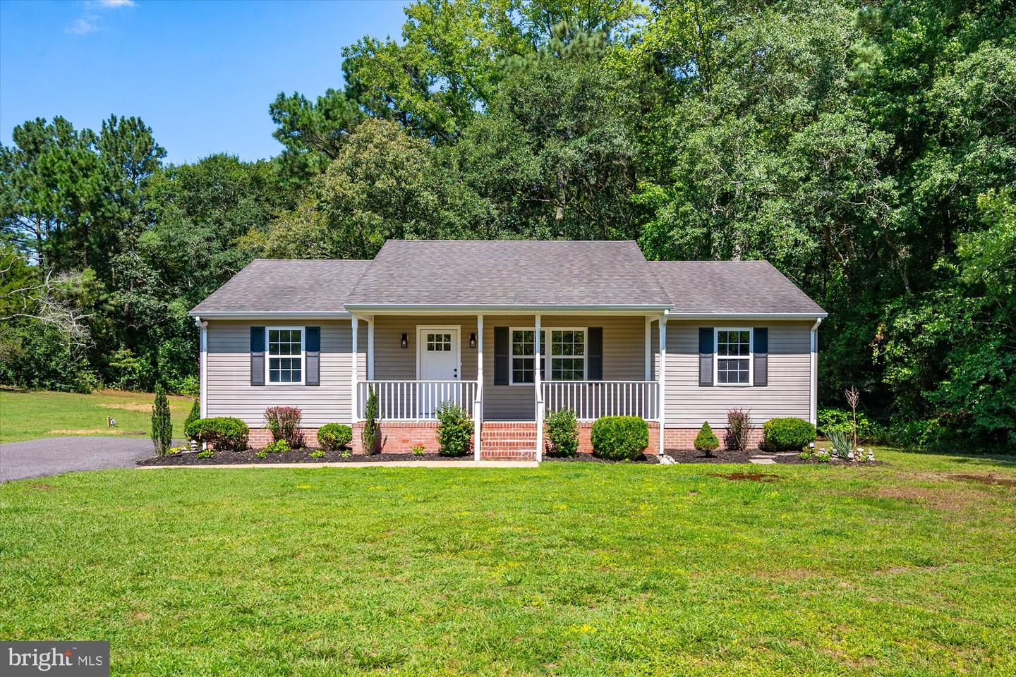 5702 Blake Rd Property Photo 4