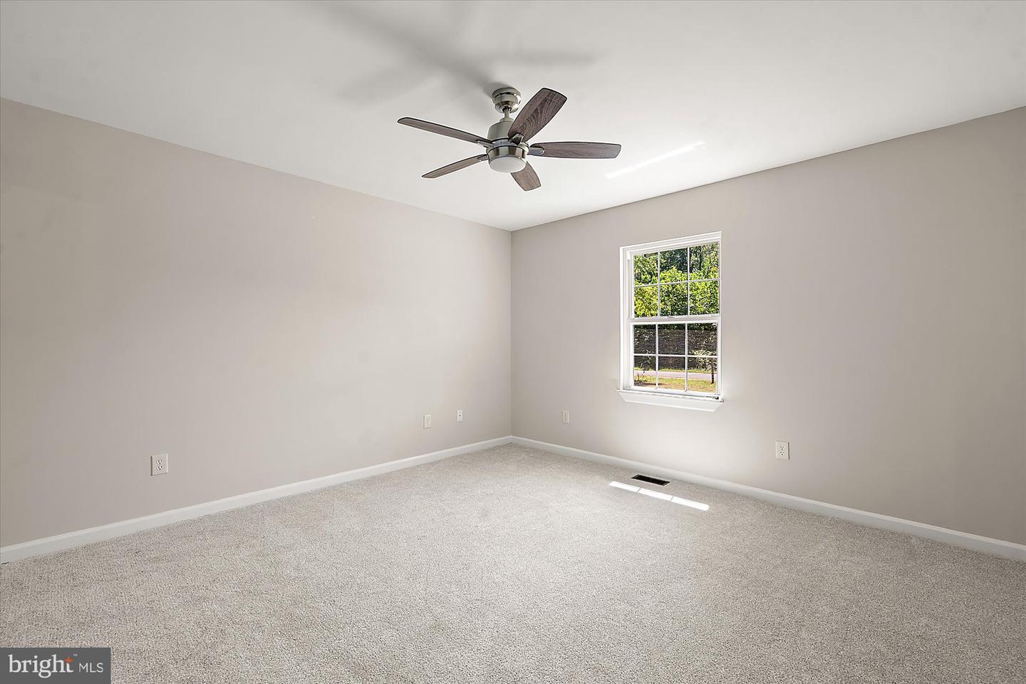 5702 Blake Rd Property Photo 20