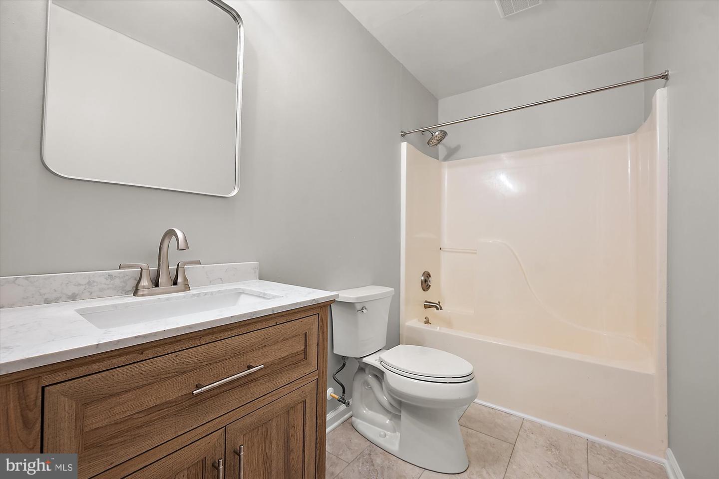 5702 Blake Rd Property Photo 23
