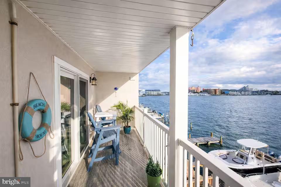 411 Bayshore Dr #301 Property Photo 5