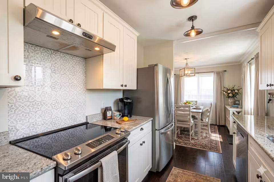 411 Bayshore Dr #301 Property Photo 13