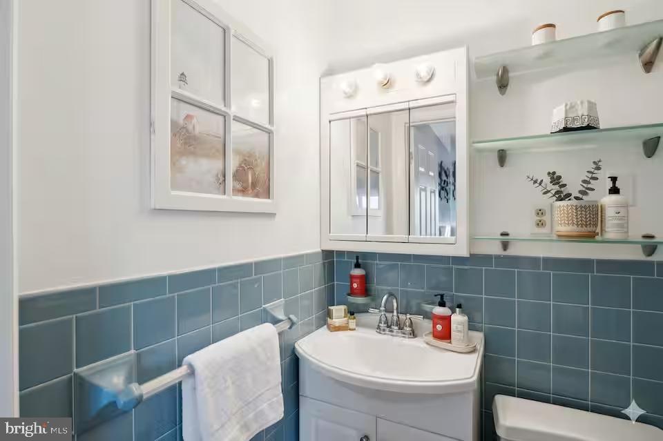 411 Bayshore Dr #301 Property Photo 22
