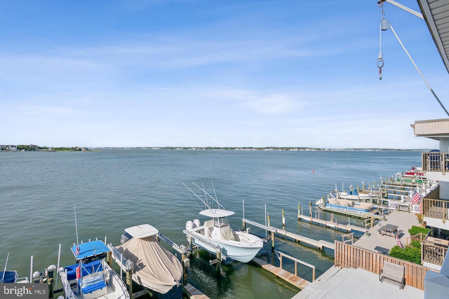 411 Bayshore Dr #301 Property Photo 28