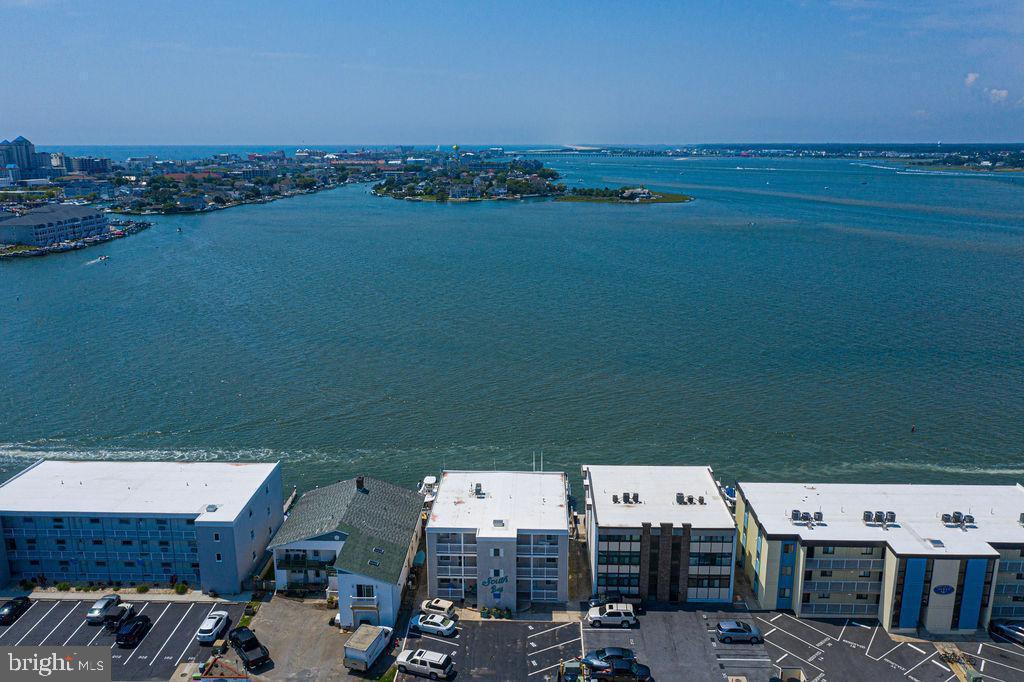 411 Bayshore Dr #301 Property Photo 30