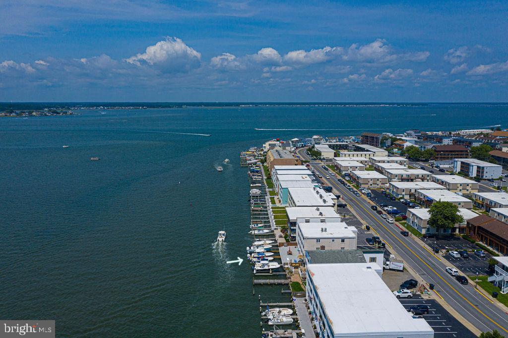 411 Bayshore Dr #301 Property Photo 32