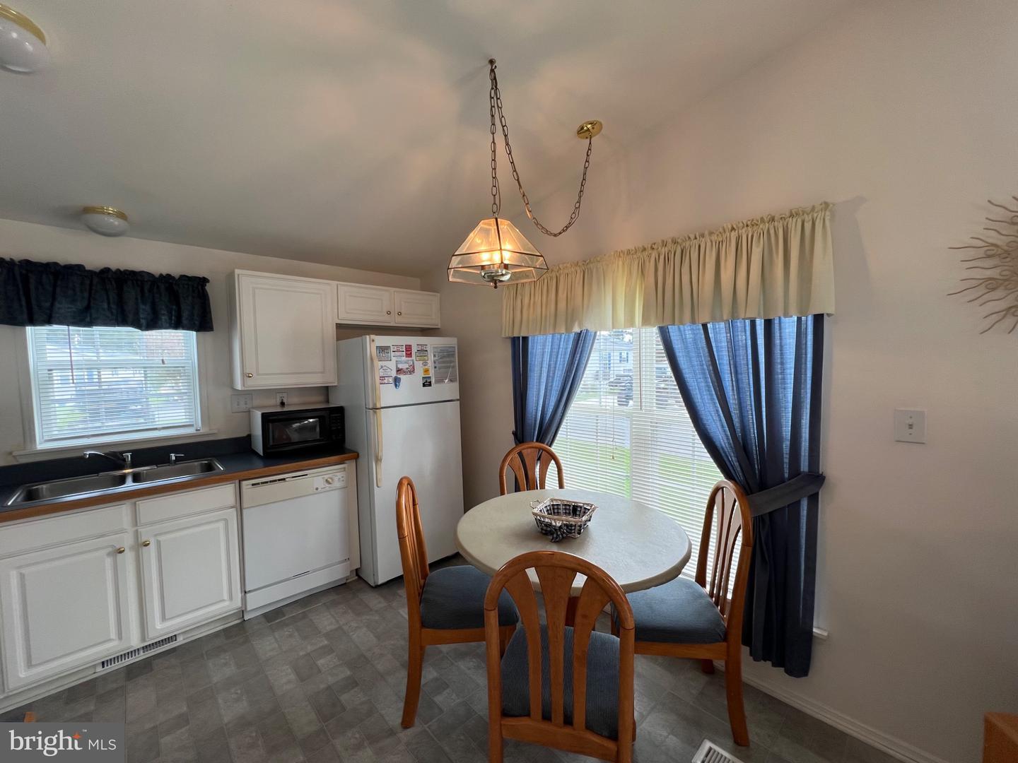 8810 Bay Ridge Dr Property Photo 7