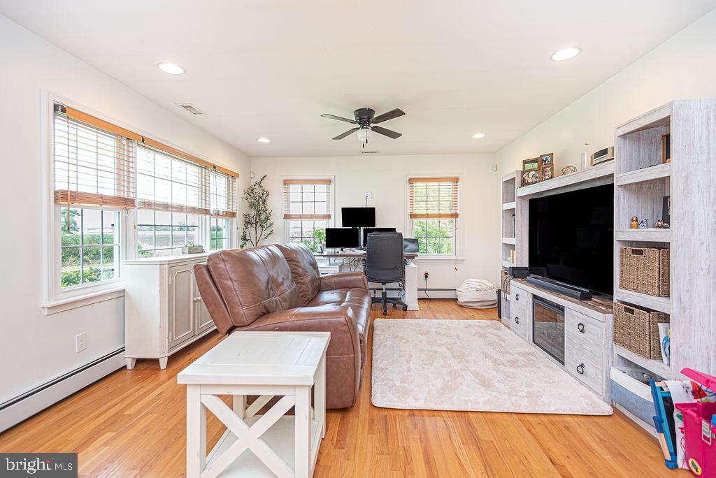 10614 Flower St Property Photo 7