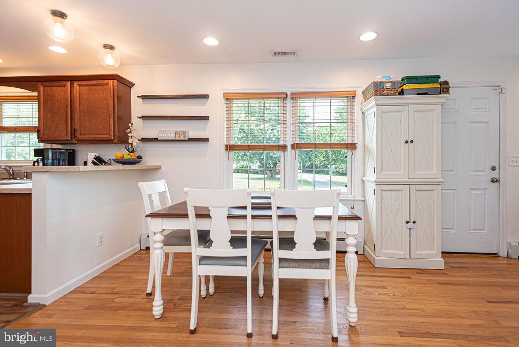 10614 Flower St Property Photo 11
