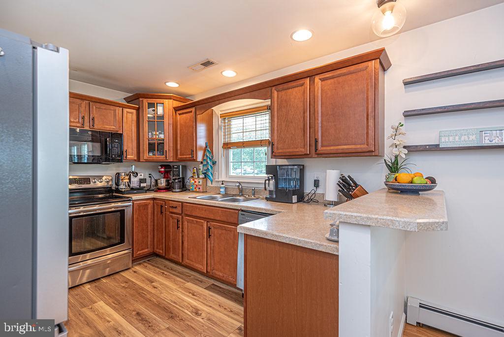 10614 Flower St Property Photo 12