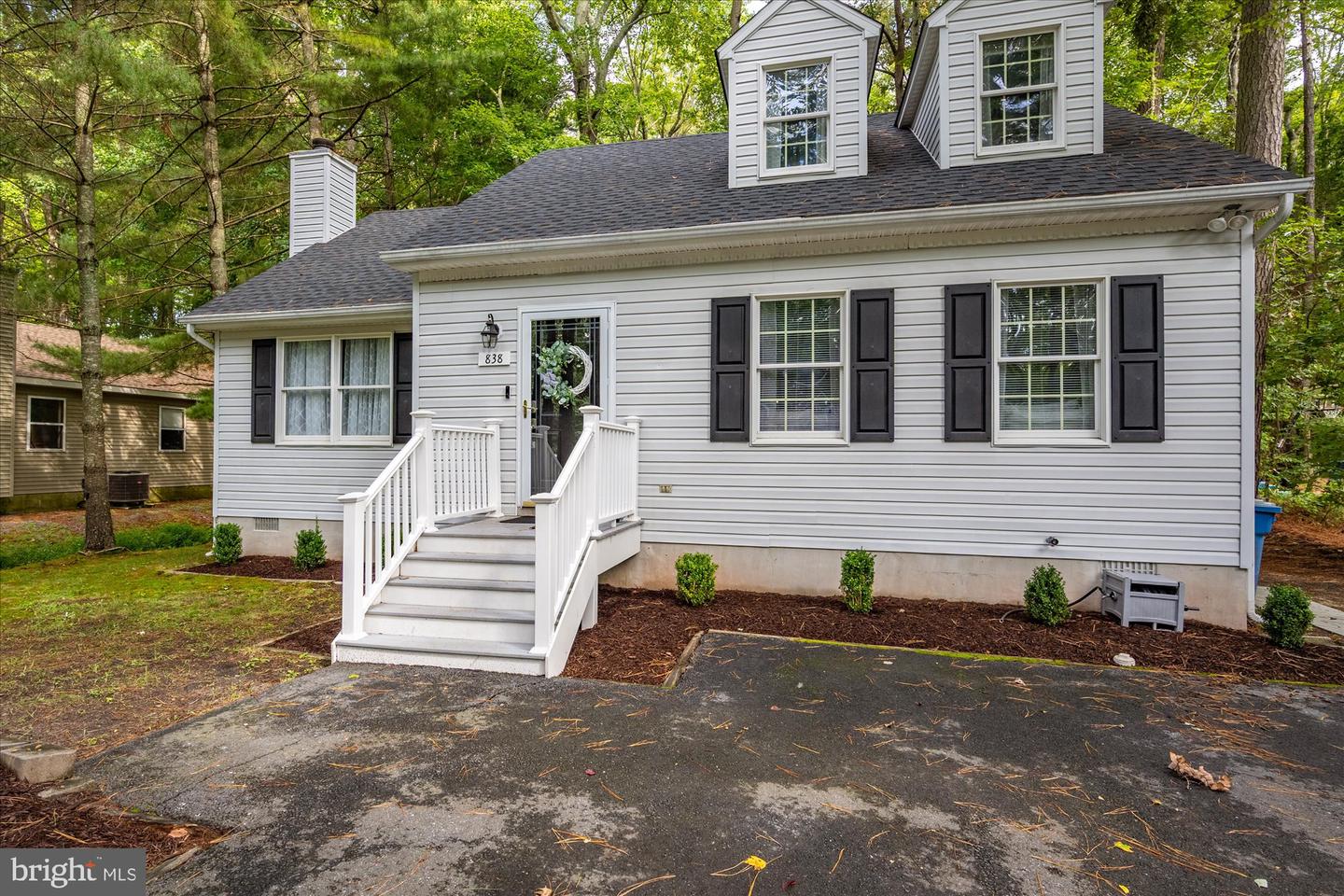 838 Ocean Pkwy Property Photo 5