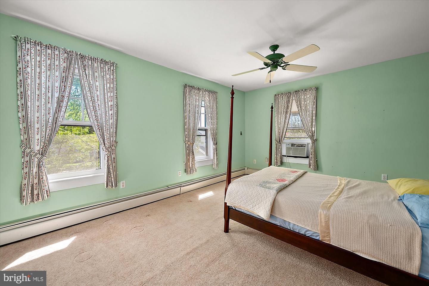 5 Church St Property Photo 25