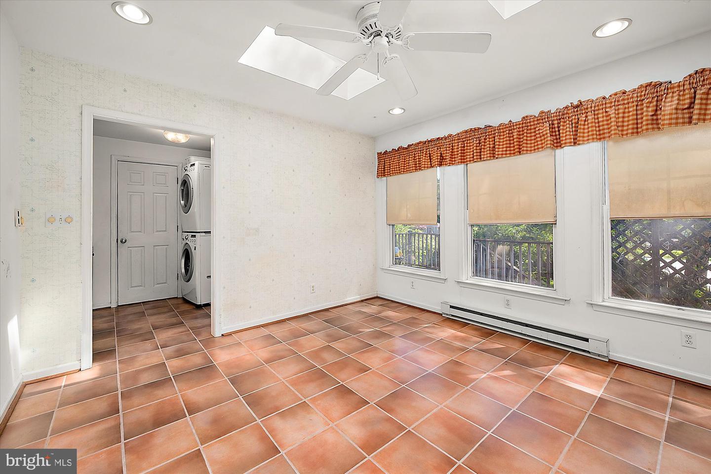 5 Church St Property Photo 38