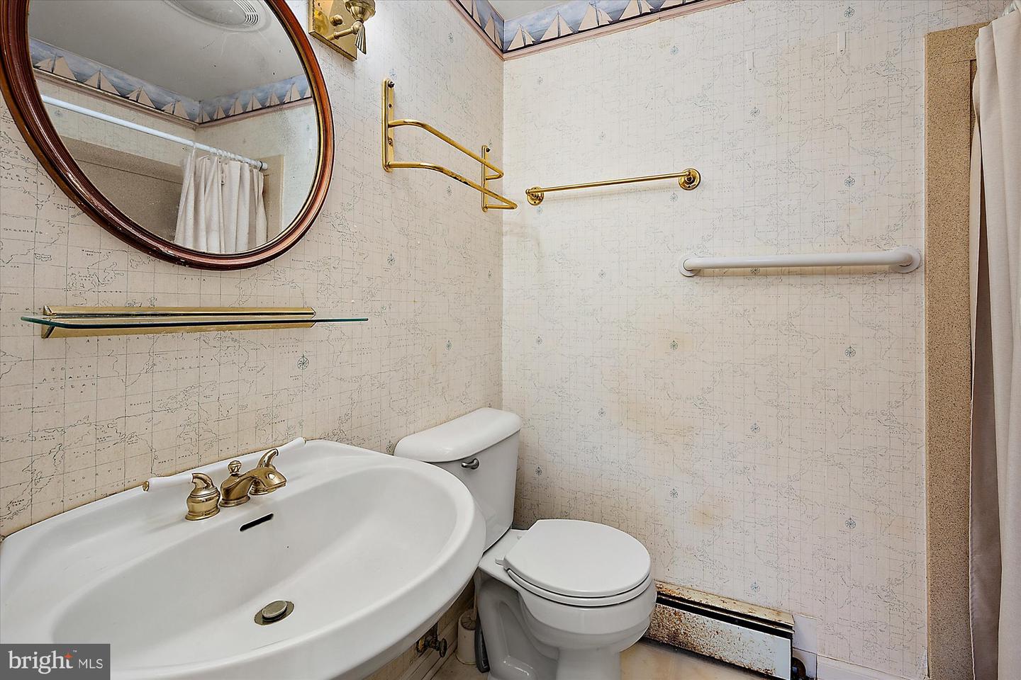 5 Church St Property Photo 40