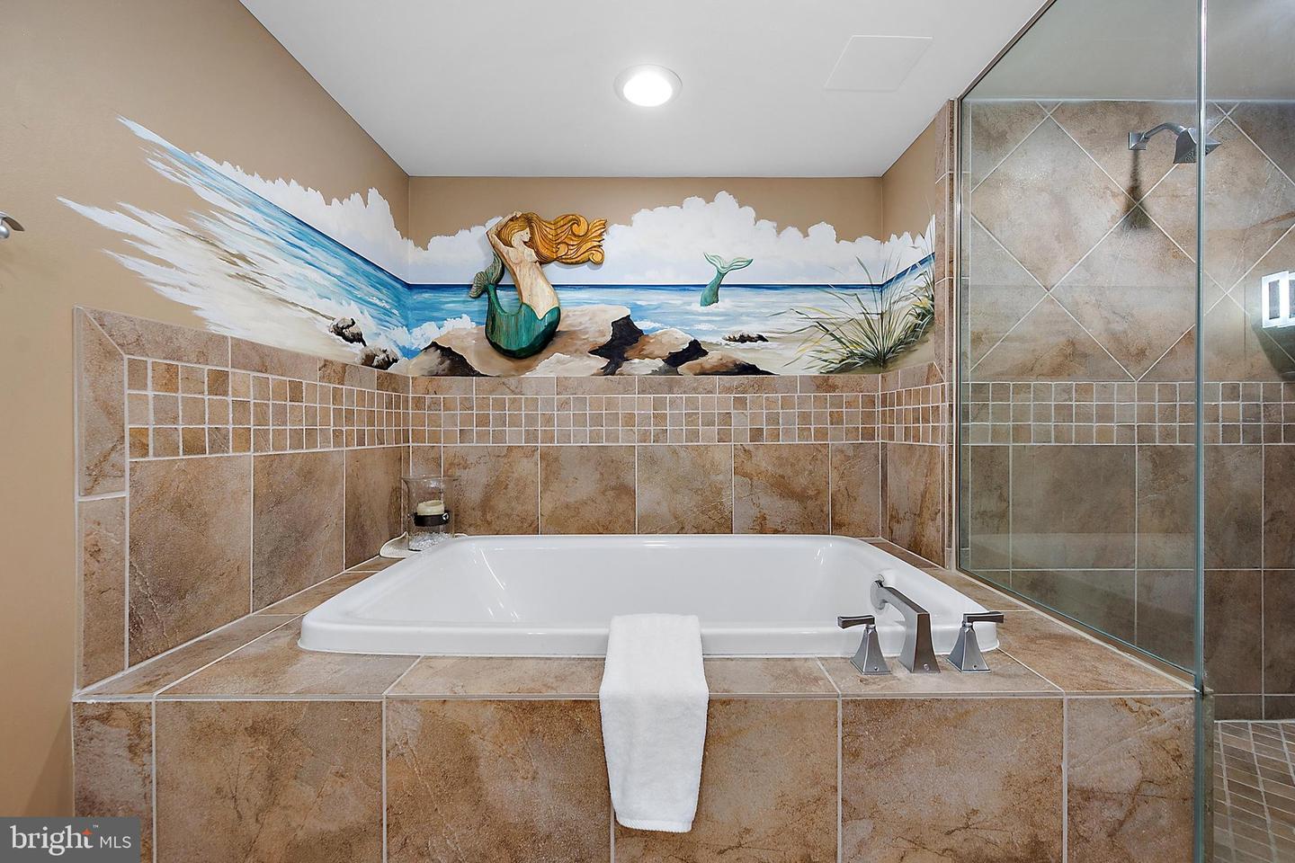 8 60th St #1004 Property Photo 41