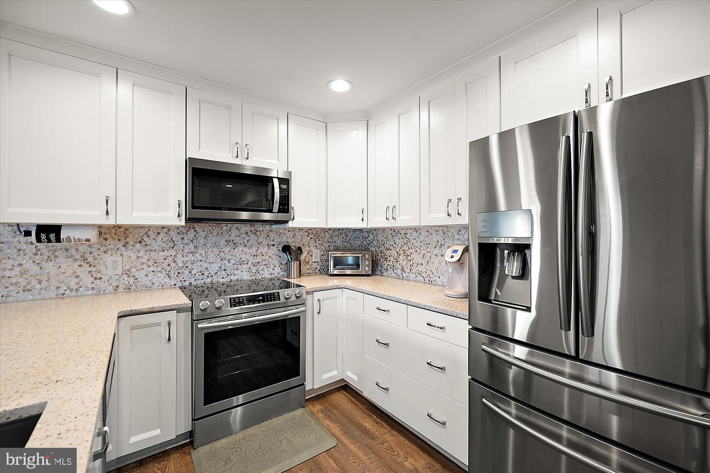 901 Philadelphia Ave #303 Property Photo 11