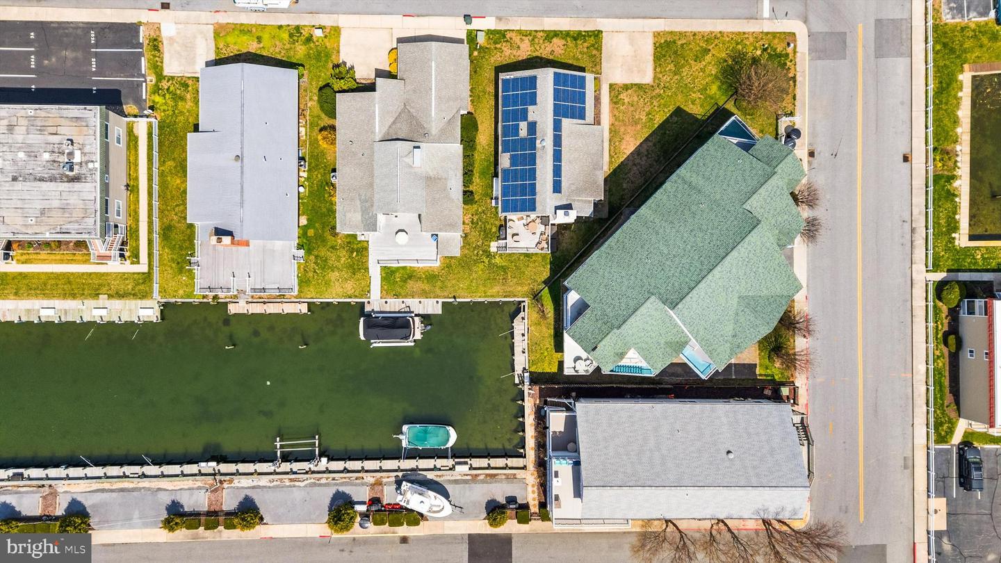 8901 Rusty Anchor Rd #c Property Photo 44
