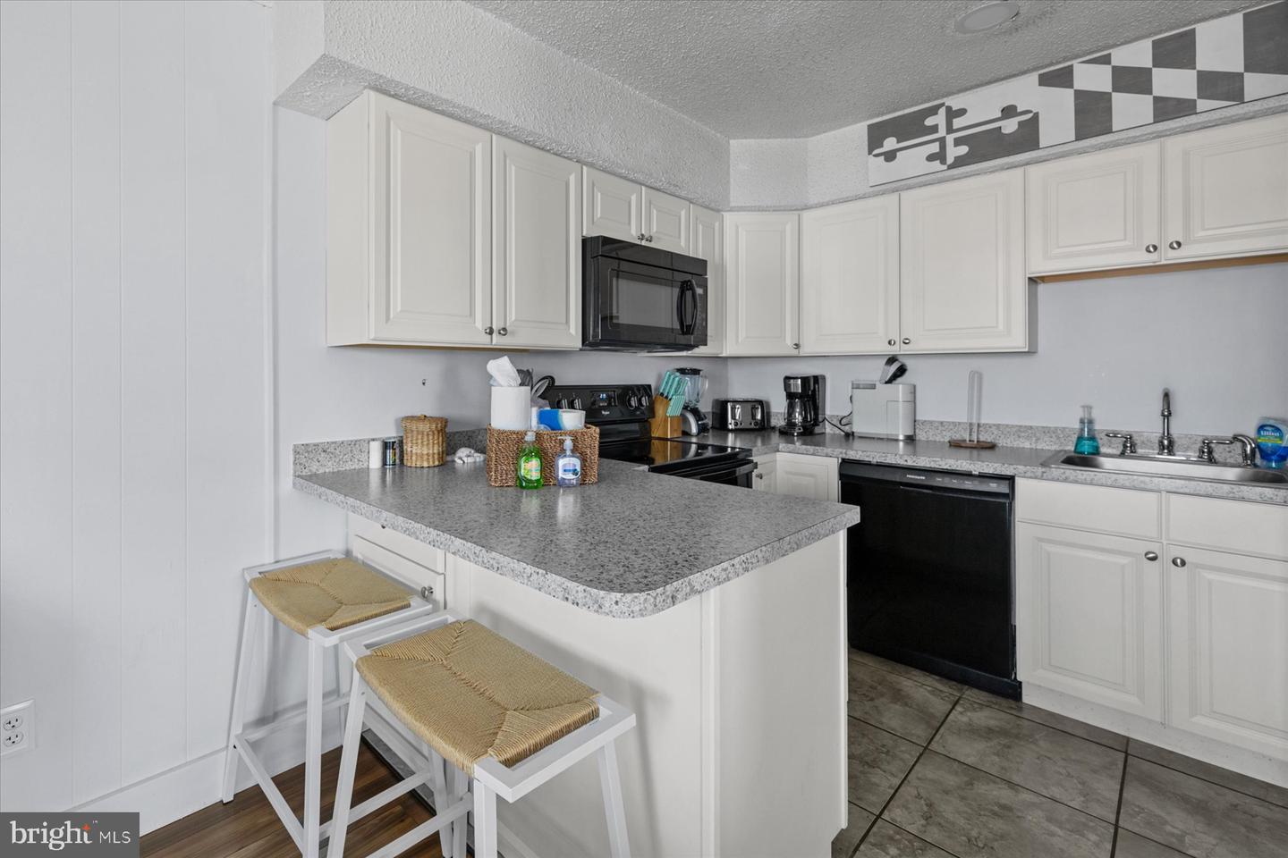 17 72nd St #19 Property Photo 10