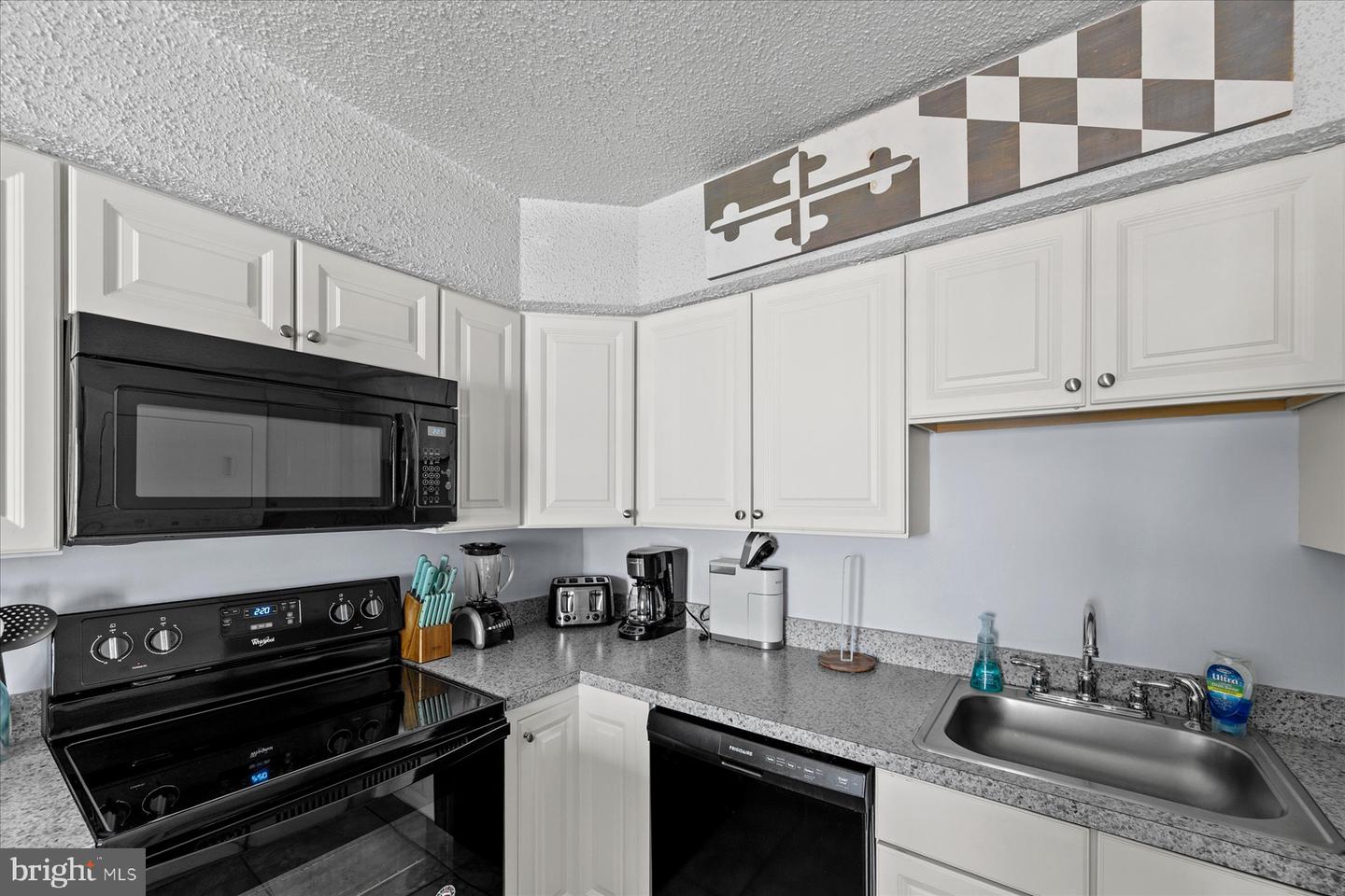 17 72nd St #19 Property Photo 12