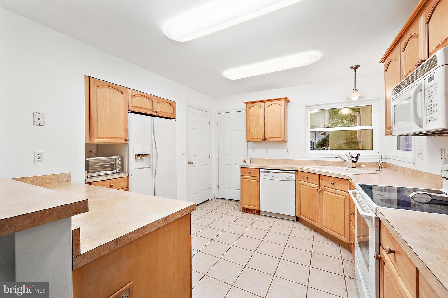 21 Castle Dr Property Photo 15