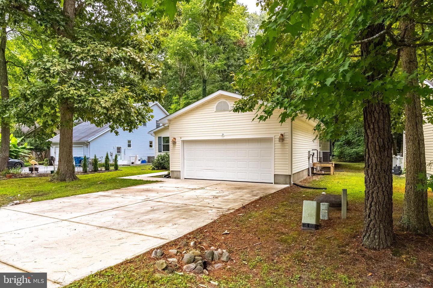 21 Castle Dr Property Photo 60