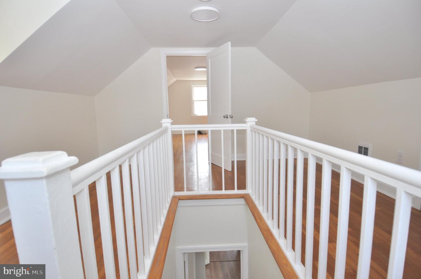 16 Somerset Ave Property Photo 19