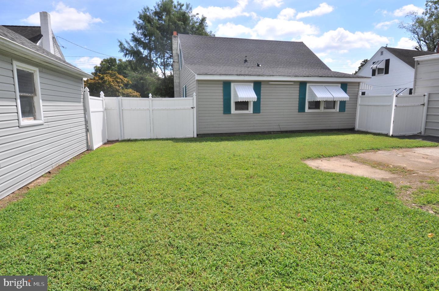 16 Somerset Ave Property Photo 29
