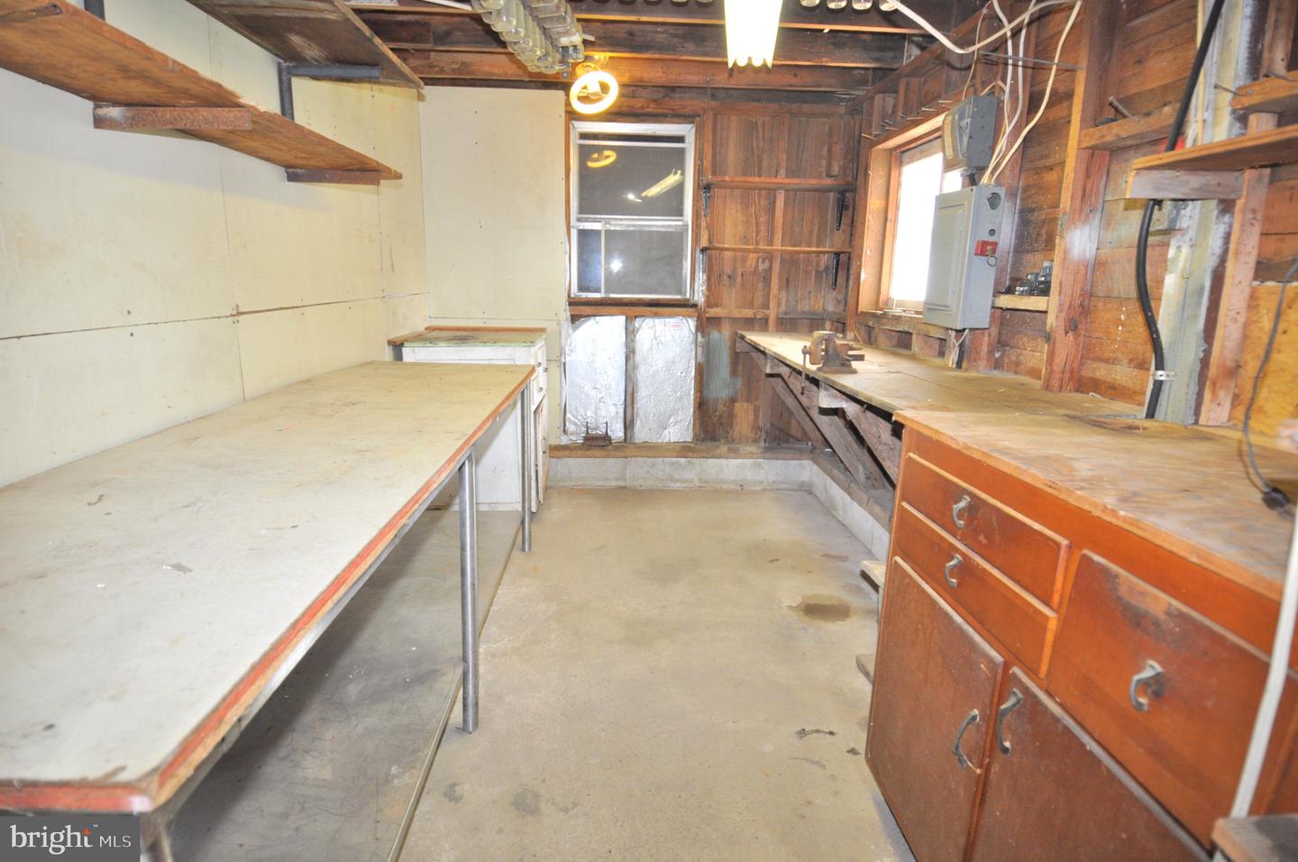 16 Somerset Ave Property Photo 36