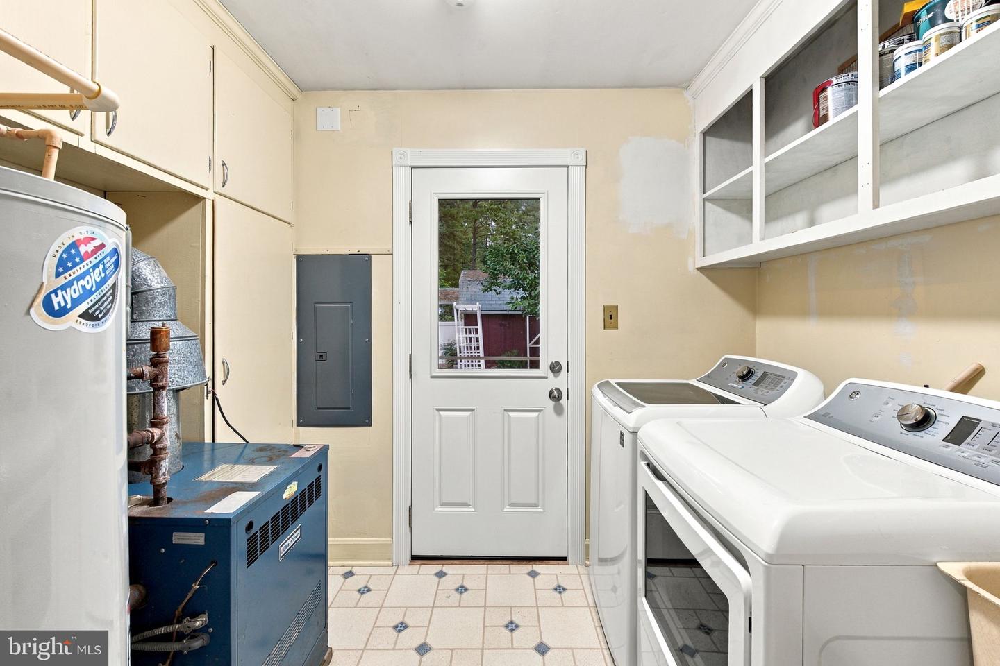 5917 Steffe Dr Property Photo 11
