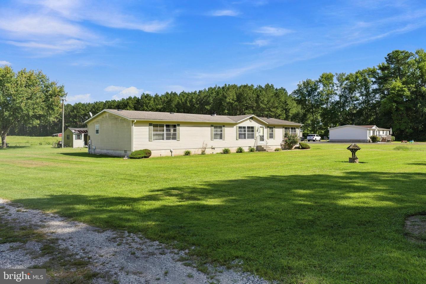 5741 Castle Hill Rd Property Photo 3