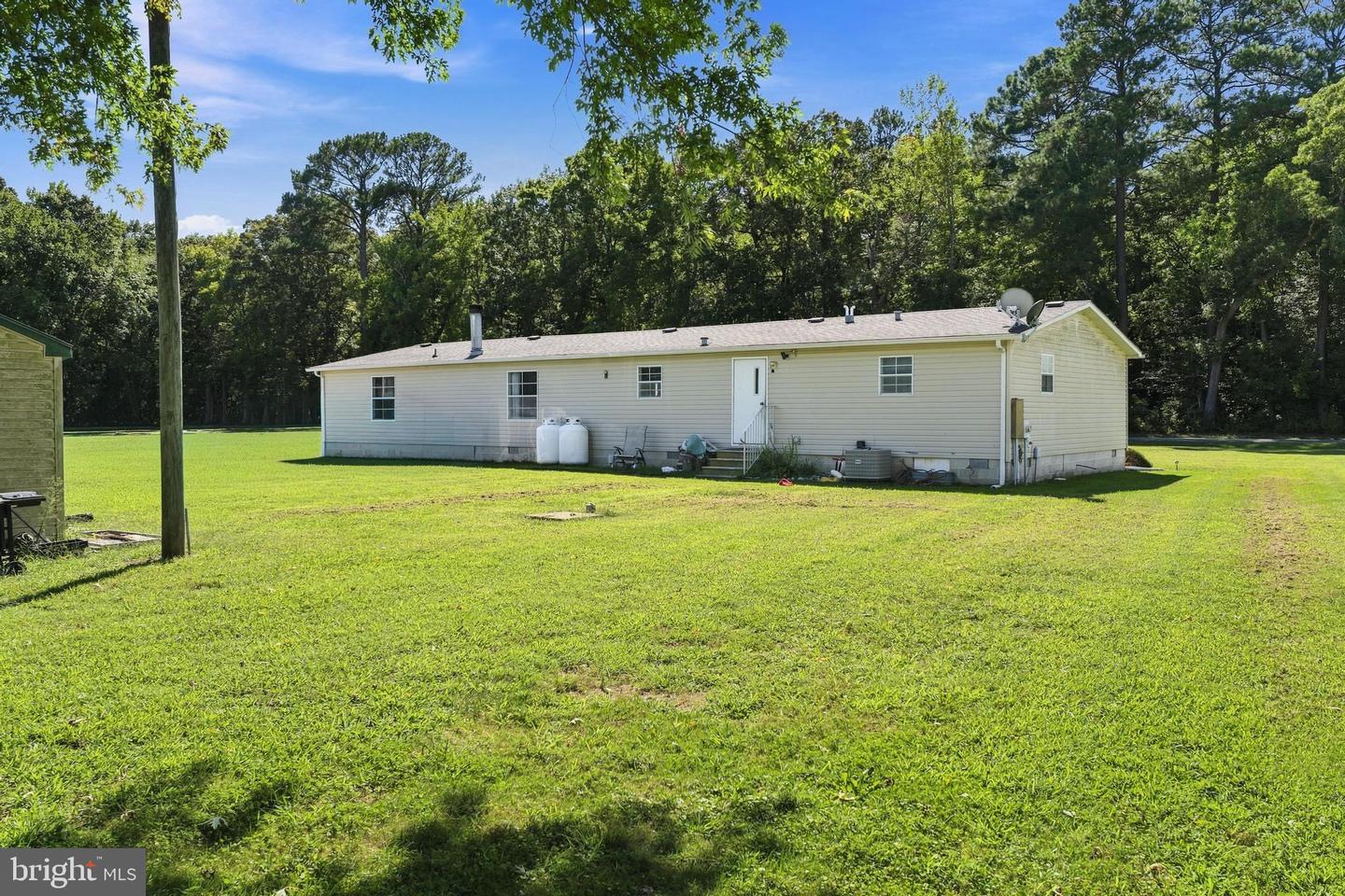 5741 Castle Hill Rd Property Photo 4