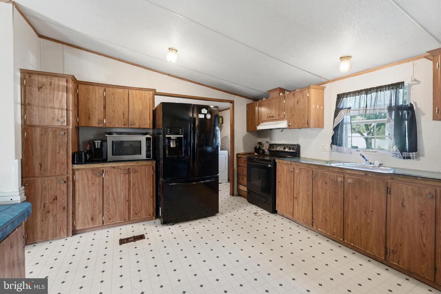 5741 Castle Hill Rd Property Photo 32