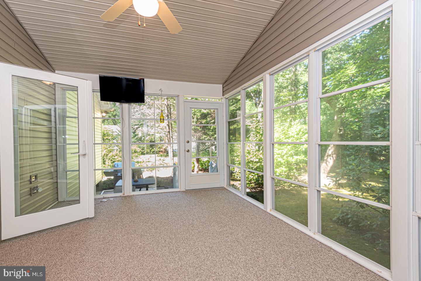 105 Tail Of The Fox Dr Property Photo 40