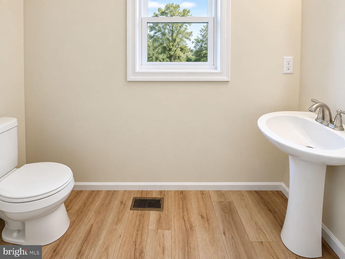 412 Market St Property Photo 10