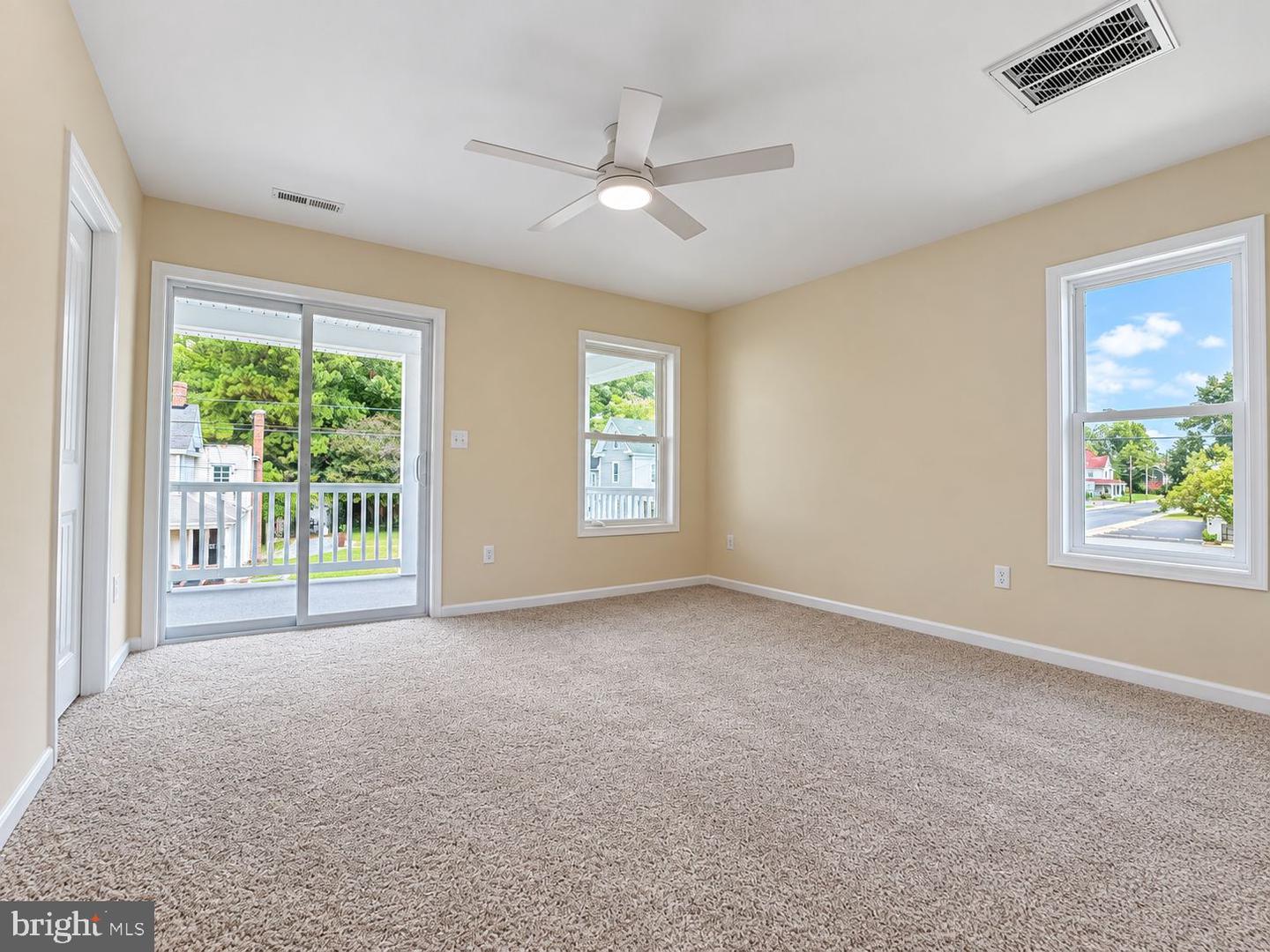 412 Market St Property Photo 13