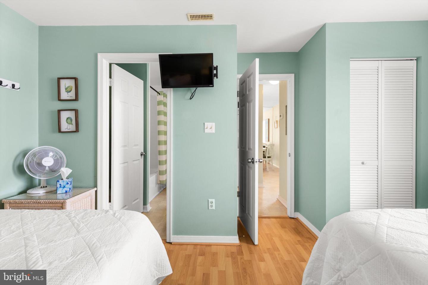 6 127th St #201 Property Photo 12